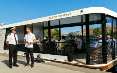 Nr 022A Rejs katamaranem de lux i spacer po Starówce (2h)