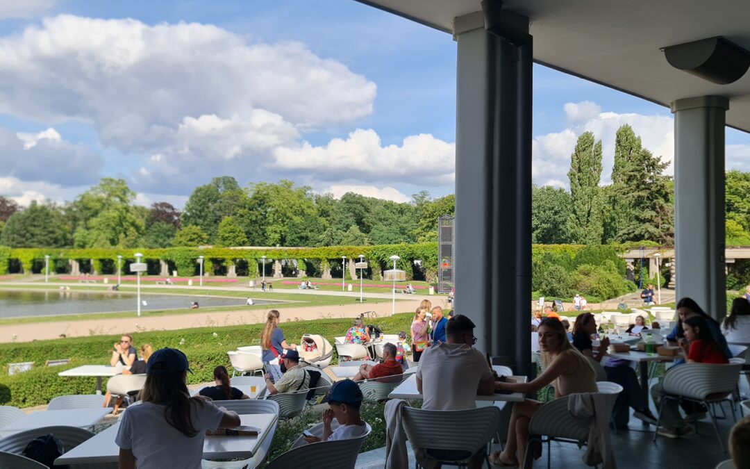 „Restauracja „TARASOWA” przy Hali Stulecia