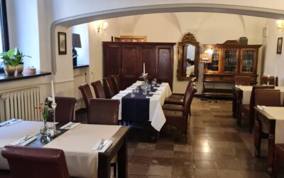 Restauracja „Dwór Polski” – elegancko i po staropolsku!